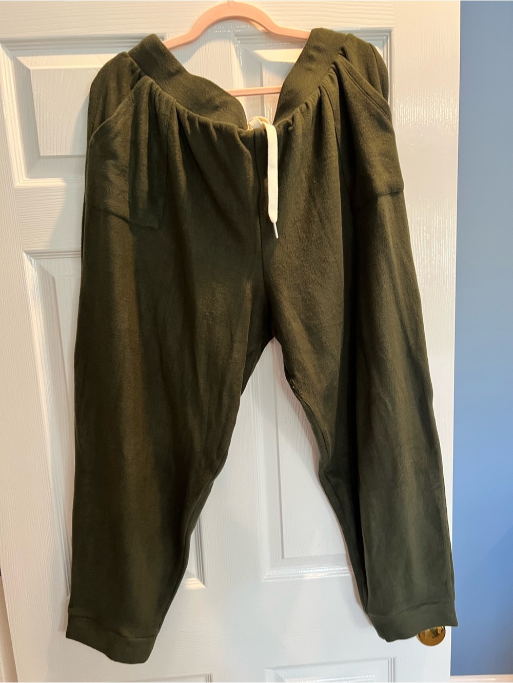 Koolaburra Olive Green Fleece Joggers with Cream Drawstring - Picture 2 of 4